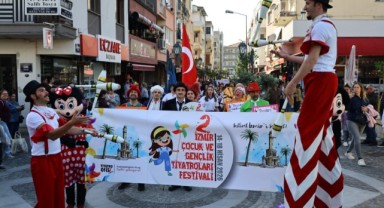 Efes Selçuk’ta Çocuk Ve Gençlik Tiyatroları Festivali Coşkusu