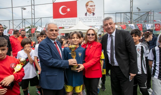 Güzelbahçe'de 23 Nisan coşkusu