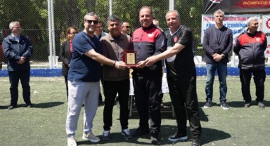 İtfaiyecilerden anlamlı turnuva