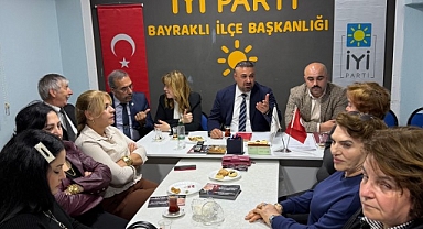 İYİ Parti Bayraklı İlçe Başkanlığı'nda görev değişimi