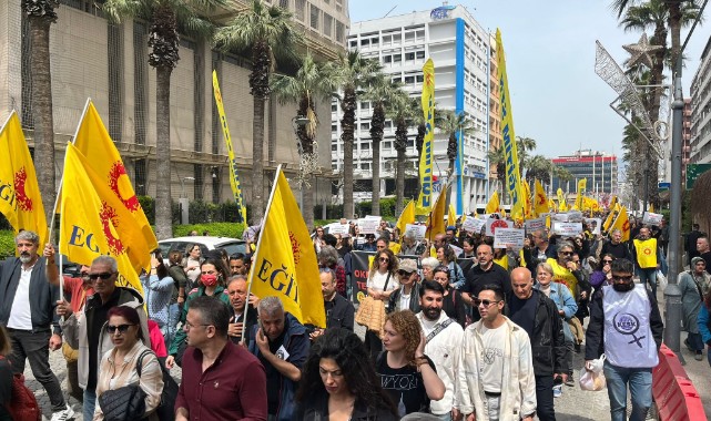 İzmir'de öğretmenlerden şiddete tepki: