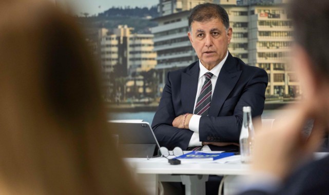 İzmir’in 8 Bin 500 yıllık hazinesi masaya yatırıldı