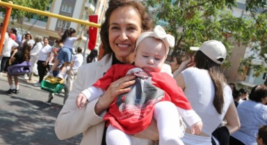 Karşıyaka’da 23 Nisan coşkusu Sancaklı’dan başladı!