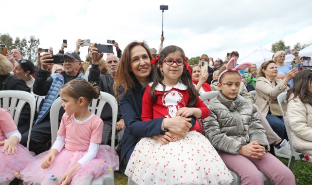 Karşıyaka’yı bayram coşkusu sardı!