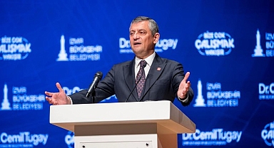 Özgür Özel: İzmirlilerle olmaktan gurur duyuyorum