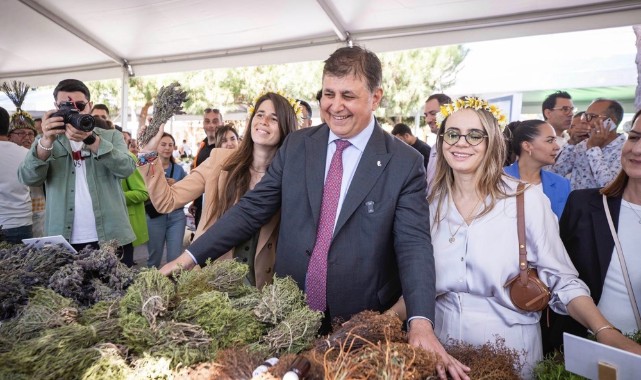 Uluslararası Alaçatı Ot Festivali’nde gastronomi rekabeti ve lezzet şöleni başlıyor
