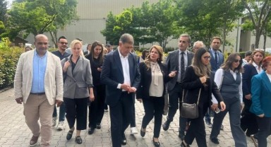 Başkan Tugay ve meclis üyelerinden tepki yürüyüşü