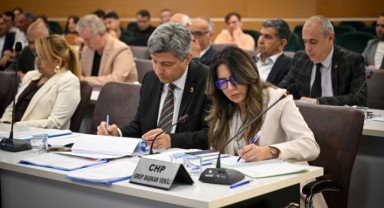 Bornova Belediyesi’nde 2025 kesin hesabına meclis onayı