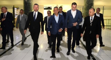 Özgür Özel İzmir'de! Açılış ve etkinliklere katılacak