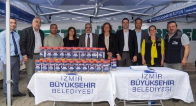 Tireli incir üreticisine ekşilik böceğine karşı tuzak dağıtıldı