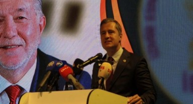 Yücel’den Esnaf Odası’nda AKP'ye yanıt: Bu kürsü siyasi propaganda yerli değil!