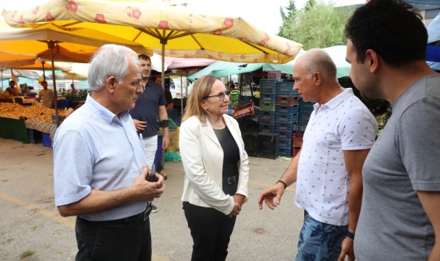 Başkan Akın Pazar Esnafı ve Vatandaşlarla Buluştu