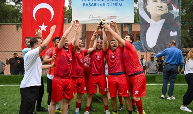 Bornova'da dostluk kazandı