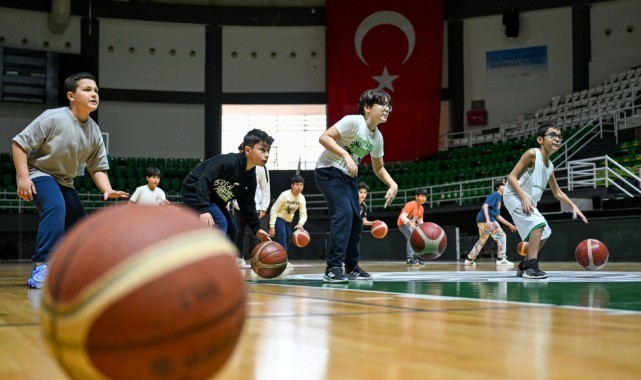 Bornova’da spor dolu bir yaz