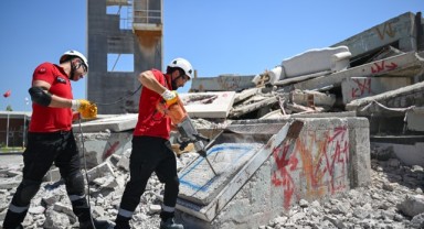 Bornova’nın ‘BAK’ ekibi hayat kurtarmak için tetikte!
