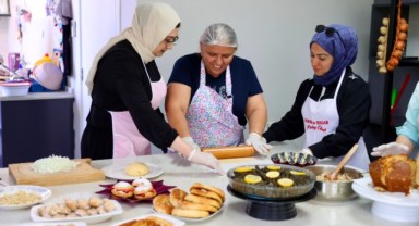 Bucalı kadınlar mutfakta hem öğreniyor hem üretiyor