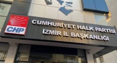 CHP Lideri Özgür Özel CHP'lileri görevden alınan İl Başkanlıklarına çağırdı