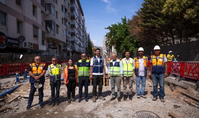 İzmir’de 3 milyar liralık alt yapı dönüşümü sürüyor