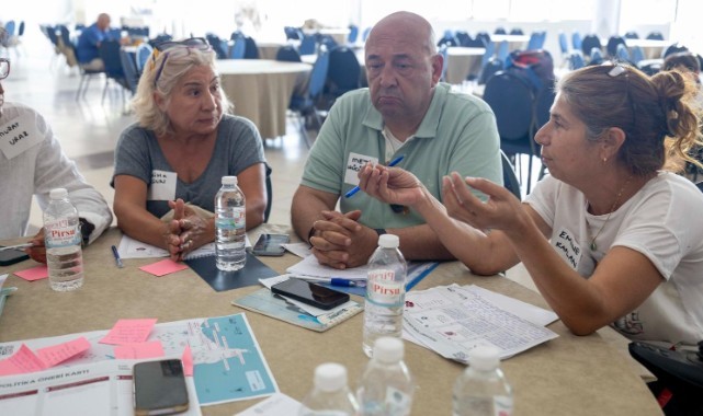 İzmir’de Yurttaş Meclisi dönemi başladı