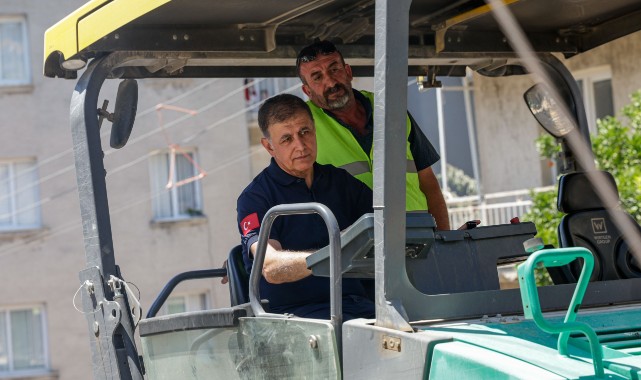 İzmir’in yollarında yoğun çalışma