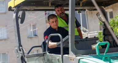 İzmir’in yollarında yoğun çalışma
