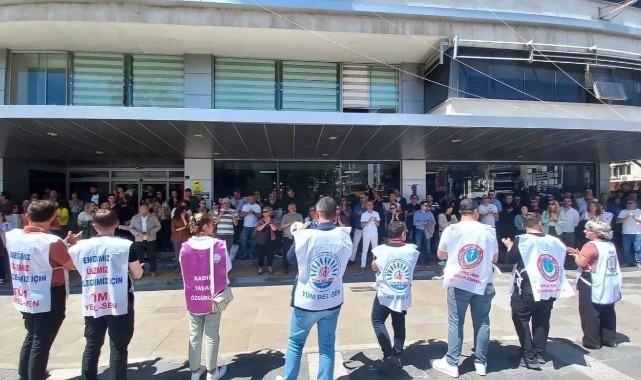 Karşıyaka Belediyesi ile memurlar arasında uzlaşı! İmzalar atıldı