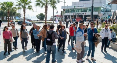 Karşıyaka Belediyesi’nin ücretsiz ‘Kültür Rotası’ turlarına büyük ilgi