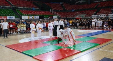 Karşıyaka’da Kış Spor Okulları’na görkemli kapanış