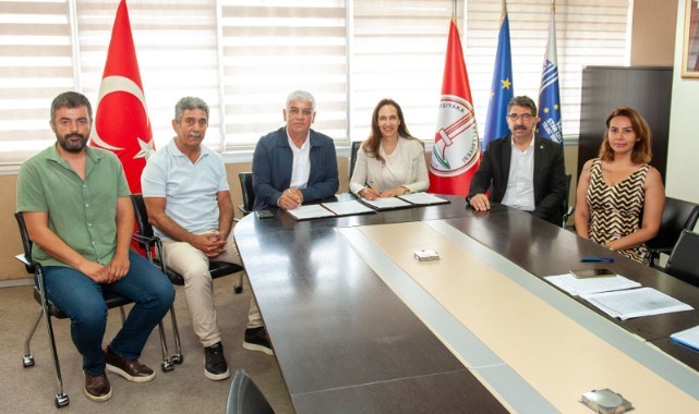 Karşıyaka’da Toplu İş Sözleşmesi’ne imzalar atıldı