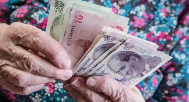 Piyasaların Enflasyon Beklentisi Belli Oldu: Emekli Maaşında Kritik Eşik, İşte Masadaki Zam Oranı