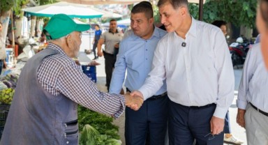 Başkan Tugay Tire’de vatandaşlar, üreticiler ve esnafla buluştu