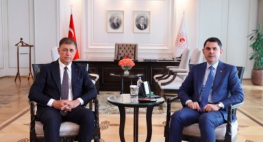 Başkan Tugay ve Bakan Kurum'dan kentsel dönüşüm zirvesi
