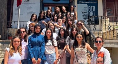 Bin liseli genç müzelerle tanıştı