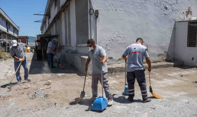 Bornova’da ayakkabı atıkları geri dönüşüme