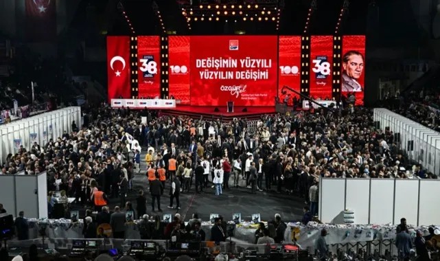 CHP’de Düğüm Mahkemede! Özgür Özel Ekibi 'Çağrı Heyeti' İçin Resmen Başvurdu
