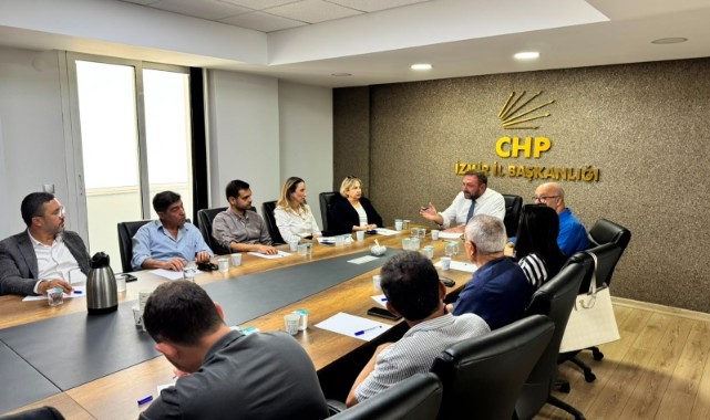 CHP İzmir'de Yönetim İlk Toplantısını Yaptı