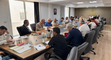 CHP İzmir İl Yönetiminden Yeni Kararlar! 2 Görevden Alma 4 Yeni Atama!