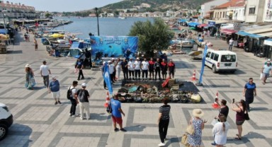 Foça'da Kapsamlı Deniz ve Kıyı Temizliği: 