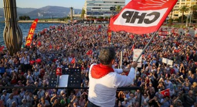 Gazeteci Sevinç açıkladı… Yeni Parti’ye İzmir’den 8 kurucu!