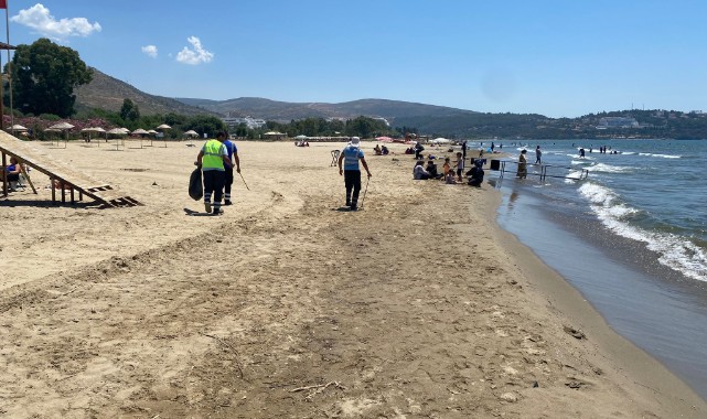 İzmir Büyükşehir Belediyesi iş birliğiyle Efes Selçuk sahillerinde temizlik mesaisi devam ediyor