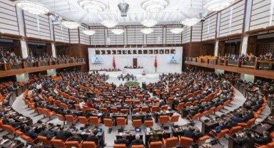 İzmir'de CHP'den 9 vekil istifa etti! Yeni Parti'ye katılacaklar