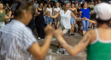 Karantina’da renkli buluşma: Gece Kermesi, Gün Batımı Konseri ile taçlandı