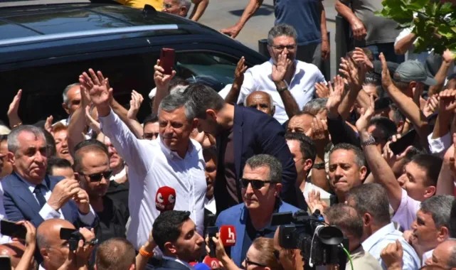Özgür Özel'den Niğde'de İktidar Yürüyüşü Mesajı: Son Bir Kişi Kalsak da Bu Yoldan Dönmeyiz