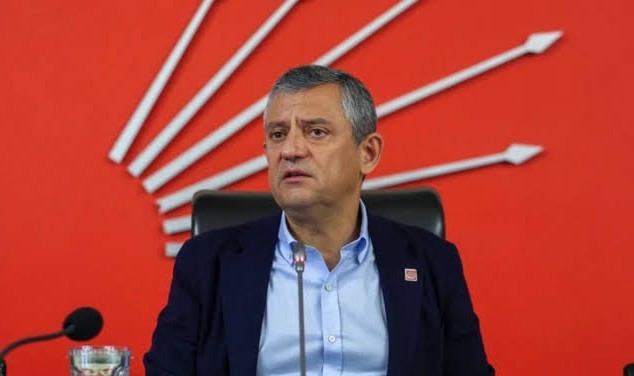 Özgür Özel'den tarihi toplantıda İzmir örneği: