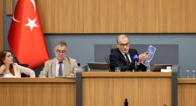 Uzundere iddialarına karşı hukuki açıklama: “Belediyemizin kaybettiği kira davası yok”